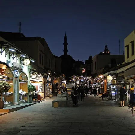 The Colourful Aria Of The Old Town * עיר רודוס
